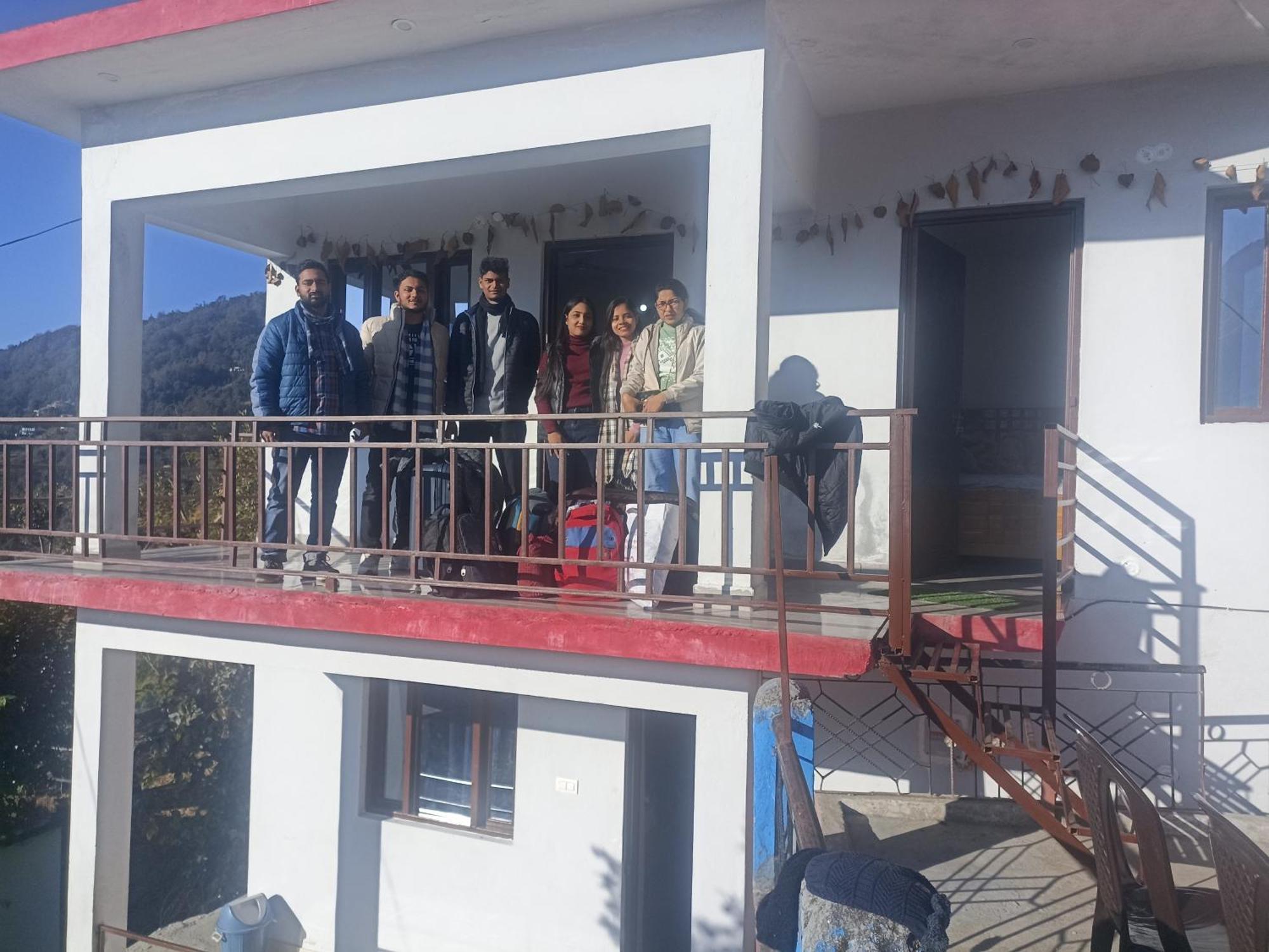 Mayur Homestay Ukhimath Extérieur photo