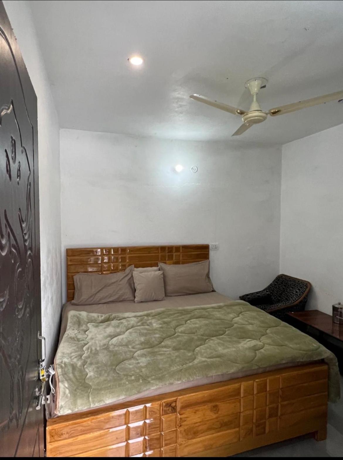 Mayur Homestay Ukhimath Extérieur photo